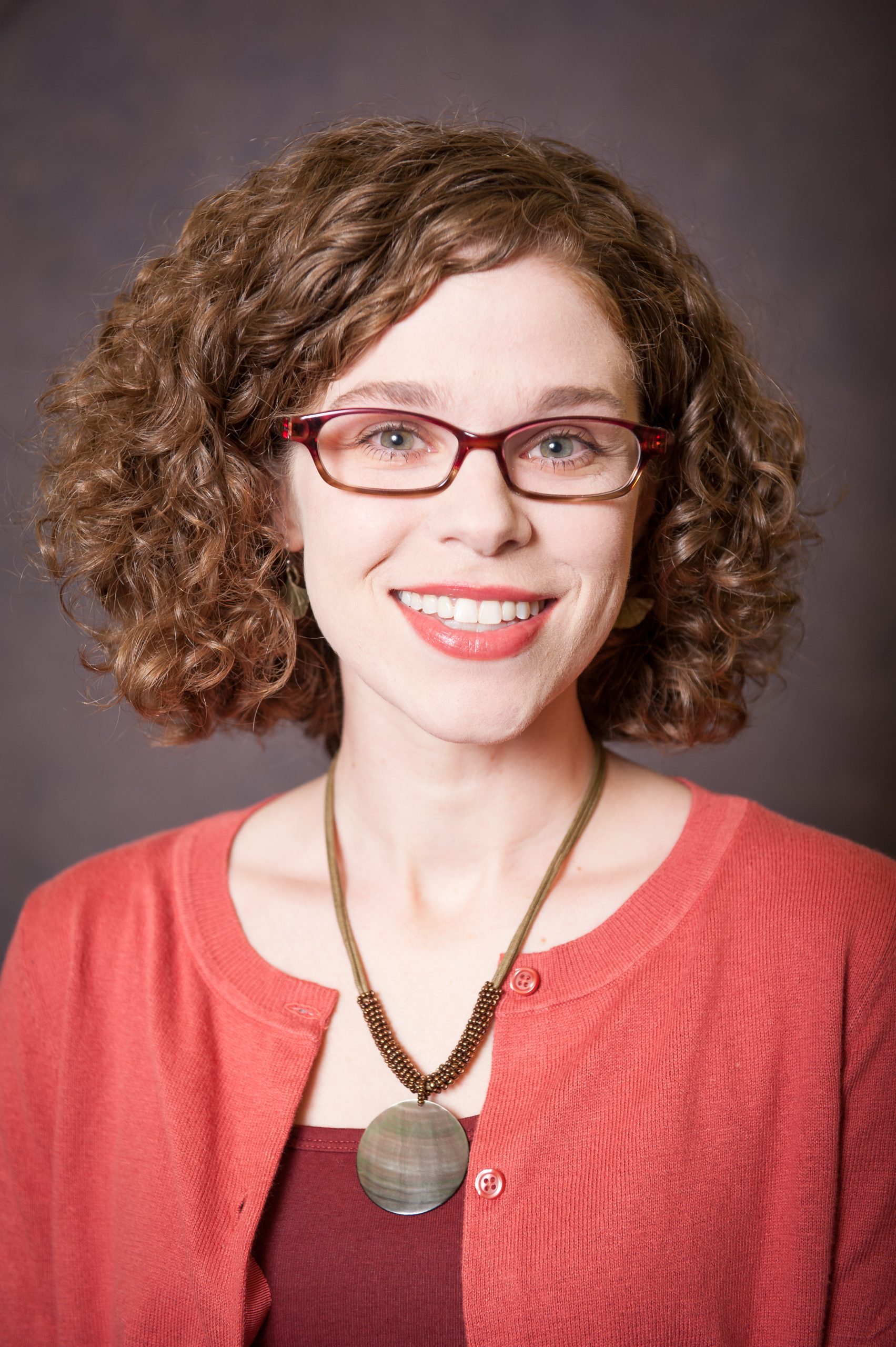 A headshot of Lisa Hsin.