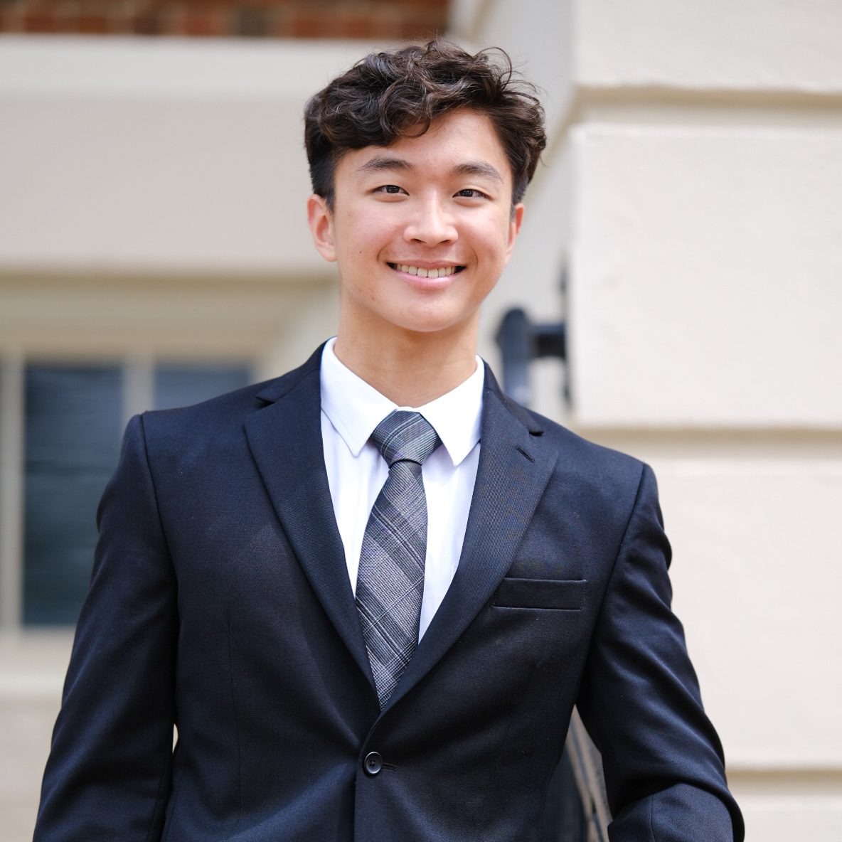 A headshot of Jesse Park.