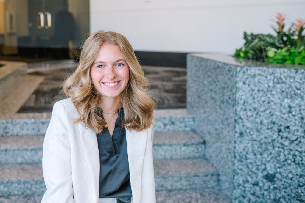 A headshot of Erin Acheson.